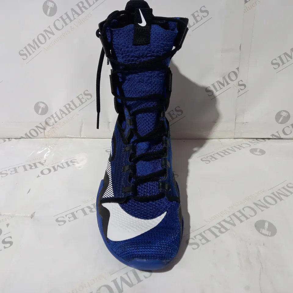 BOXED PAIR OF NIKE HYPERKO 2 SHOES IN BLUE/BLACK/WHITE UK SIZE 9