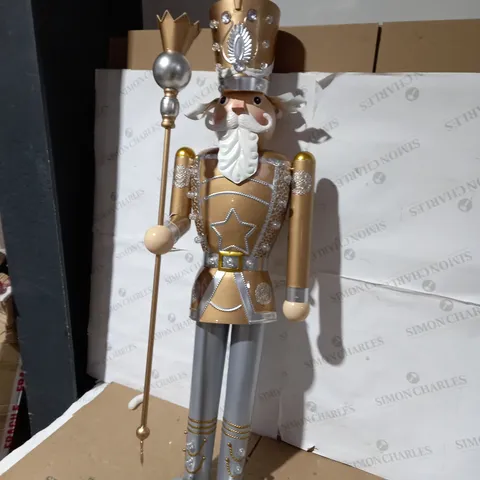 BOXED THREE KINGS INLIT GIANT NUTCRACKER (COLLECTION ONLY)