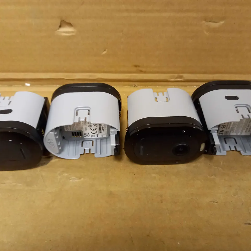 ARLO PRO 4 SPOTLIGHT CAMERA SET