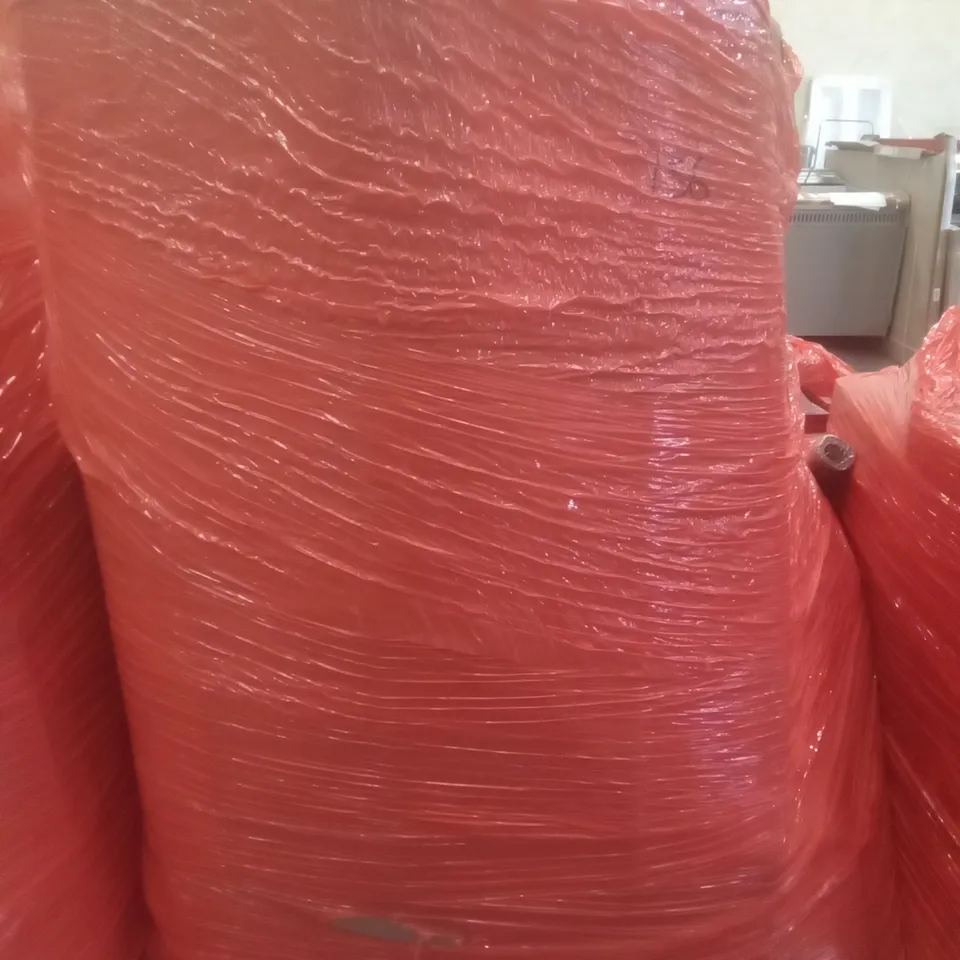 PALLET OF ASSORTED ITEMS INCLUDING STEP LADDERS, BATHROOM MIRRORS, WOODEN CUTTING BOARDS