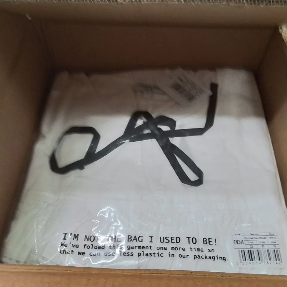 BOXED BRAND NEW APPROXIMATELY 7 SIMPLY BE CONTRAST BOW BLOUSE WHITE SIZE 22