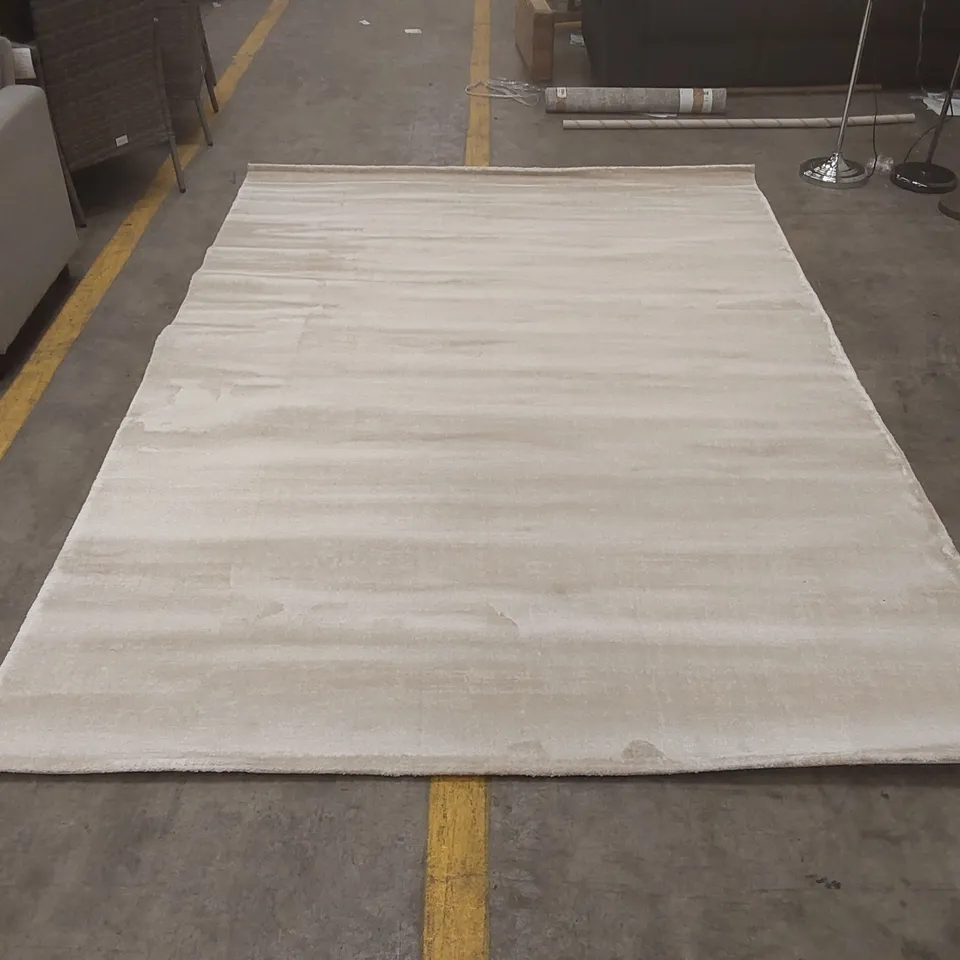 QUALITY DESIGNER AREA RUG - APPROXIMATELY 290 x 198cm