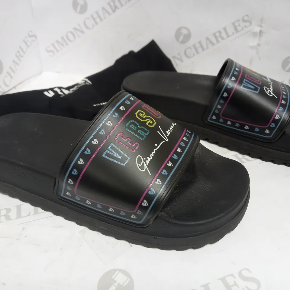 VERSACE COLOURED HEARTS SLIDERS EU 39 WITH BAG