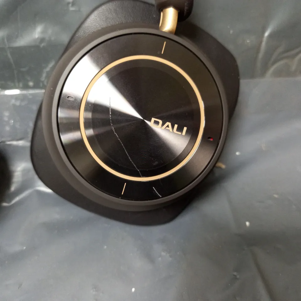 BOXED DALI IO12 DARK CHOCOLATE WIRELESS HIGH END OVER EAR HEADPHONES