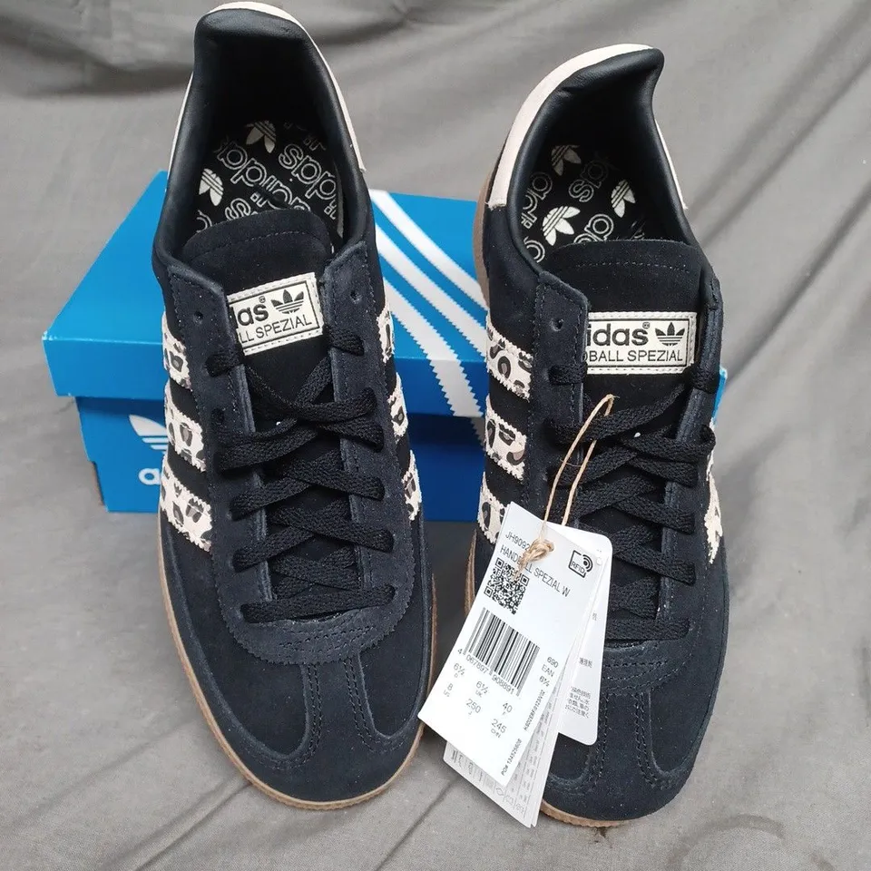 BOXED ADIDAS HANDBALL SPEZIAL W SIZE 6.5