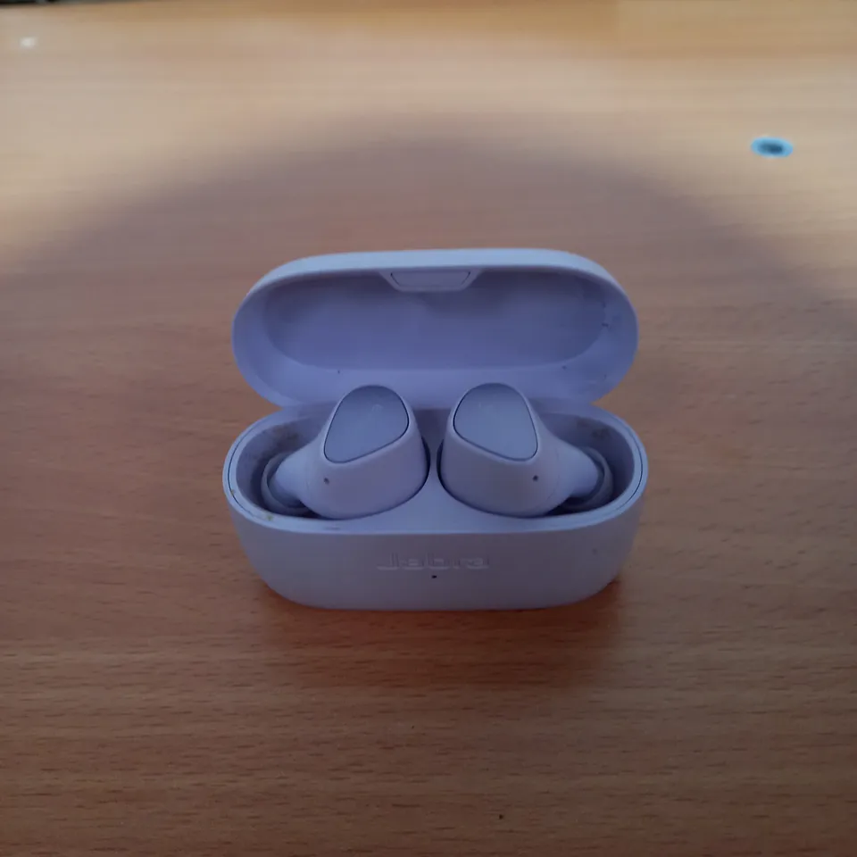 JABRA WIRELESS AIRBUDS