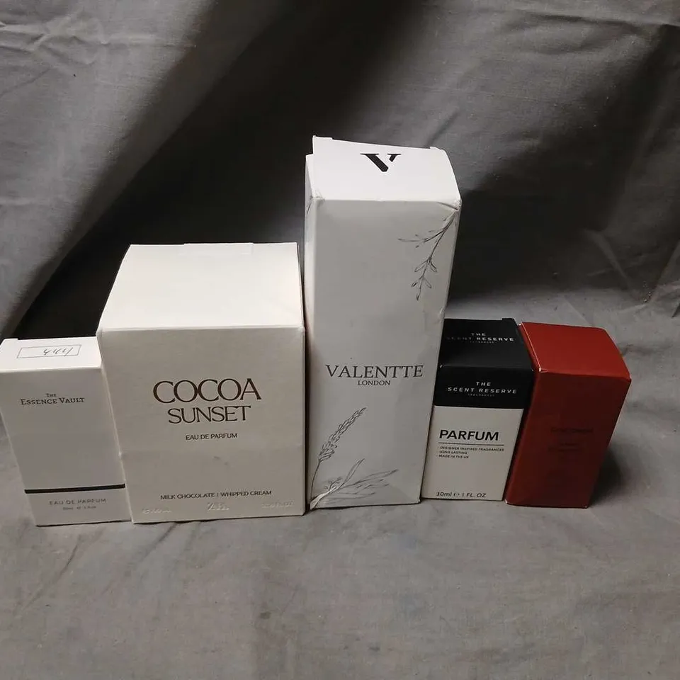 FIVE ASSORTED BOXED FRAGRANCES 