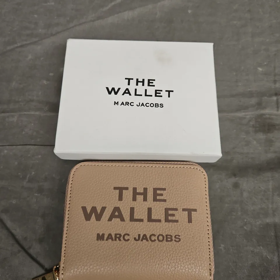 BOXED THE WALLET MARC JACOBS