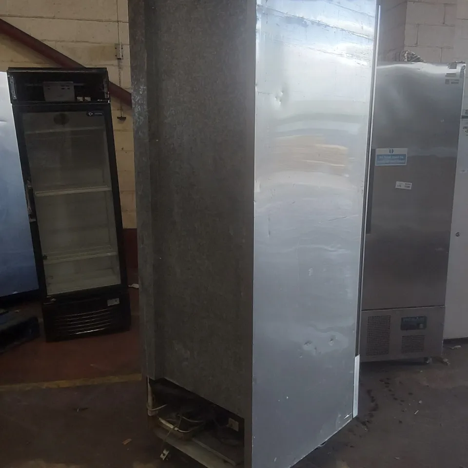 GASTRONORM SUPRA COMMERCIAL REFRIGERATOR