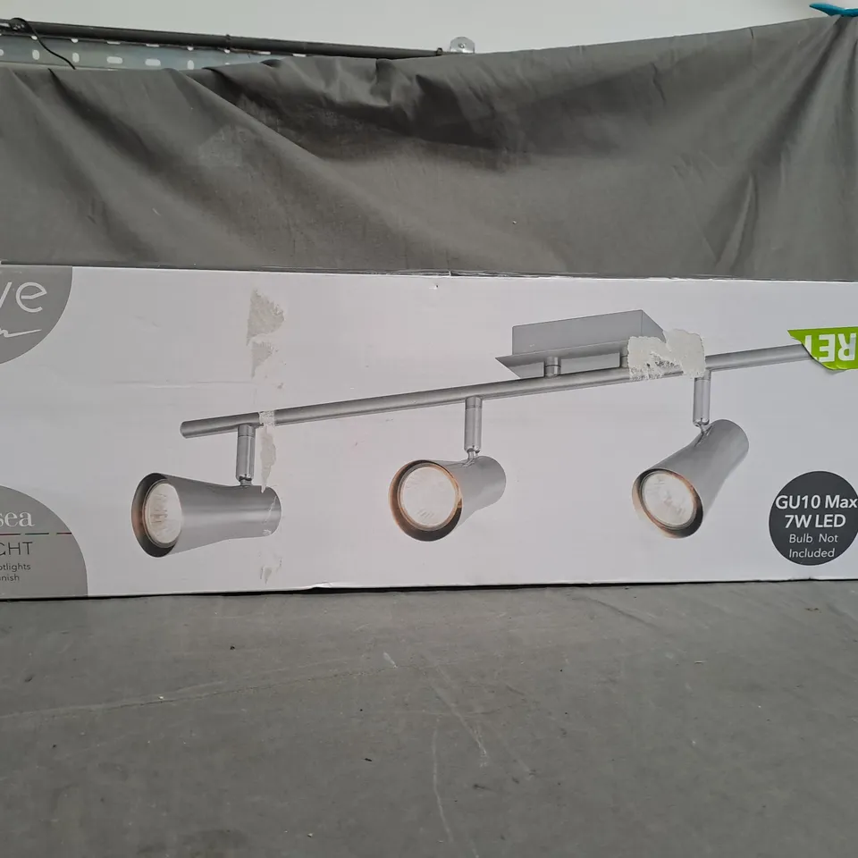 BOXED VERVE SWANSEA SPOTLIGHT 4 AJUSTABLE LIGHTS 