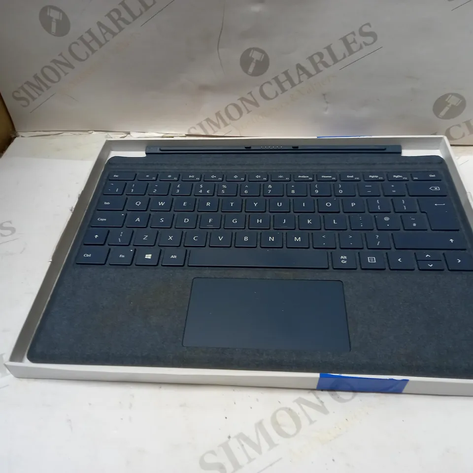 MICROSOFT SURFACE PRO TYPE COVER