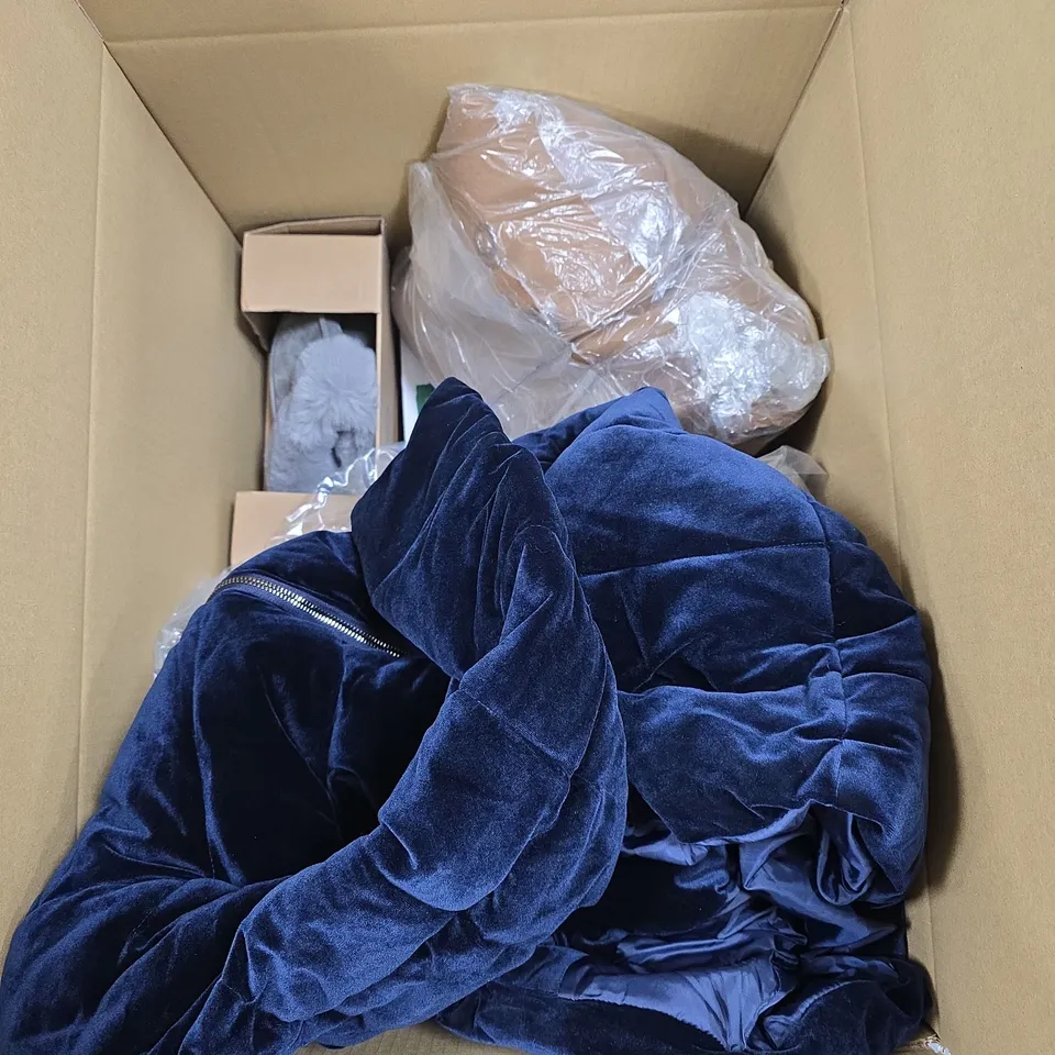 LARGE QUANTITY OF ASSORTED ITEMS TO INCLUDE COSMOSS FACE CREAM, NAVY LADIES SHIRT, WOMENS PLATORM SHOES, ETC - COLLECTION ONLY
