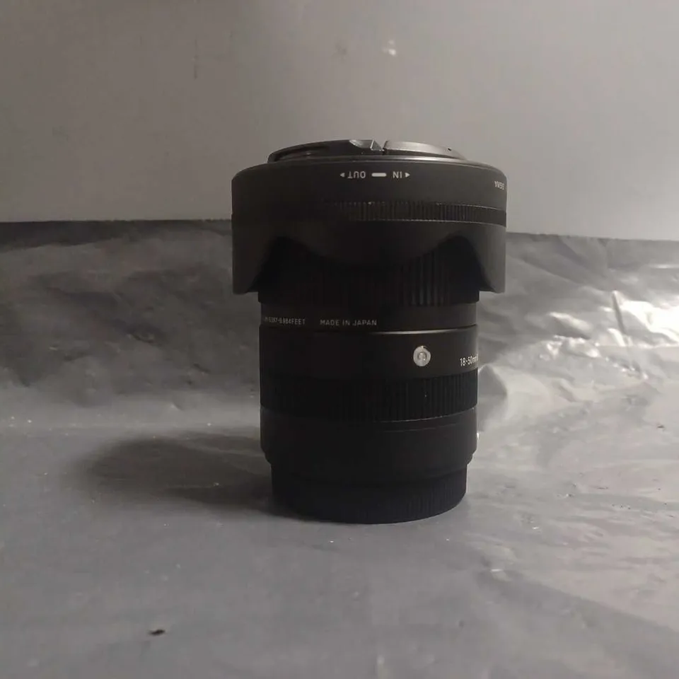 SIGMA 18-50MM 1:2.8 DC DN CAMERA LENS