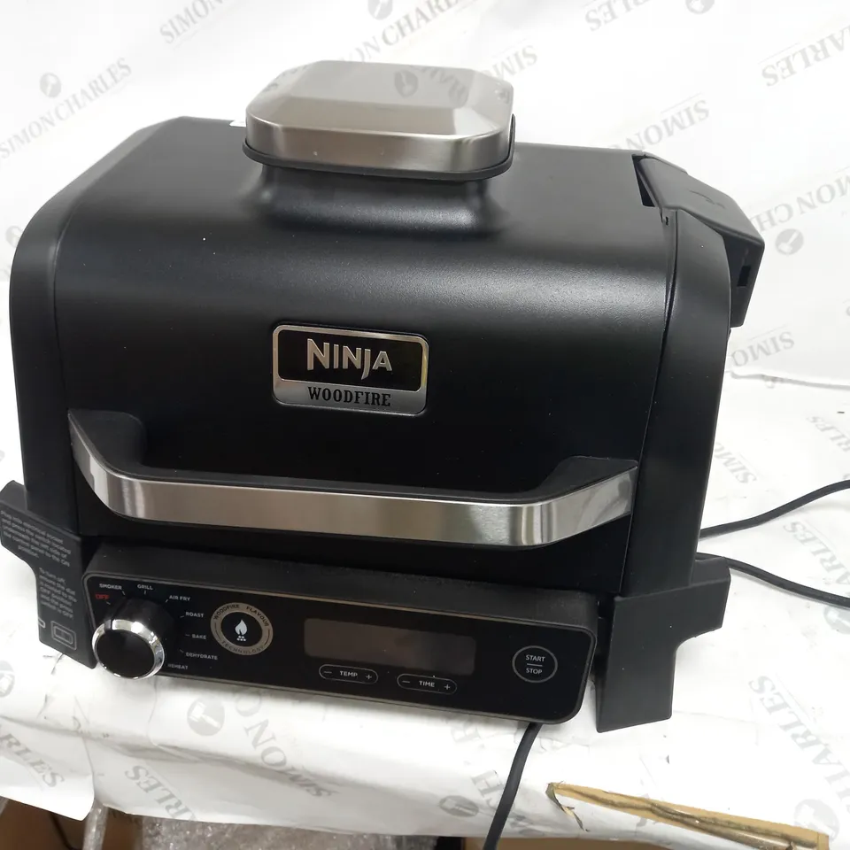 BOXED NINJA FOODI 6L 9 IN 1 MULTI-COOKER OP350UK