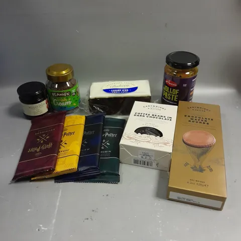APPROXIMATELY 15 ASSORTED FOOD & DRINK PRODUCTS TO INCLUDE HARRY POTTER CHOCOLATE BARS, CARTWRIGHT WAFER ROUNDS, BEANIES COFFEE ETC
