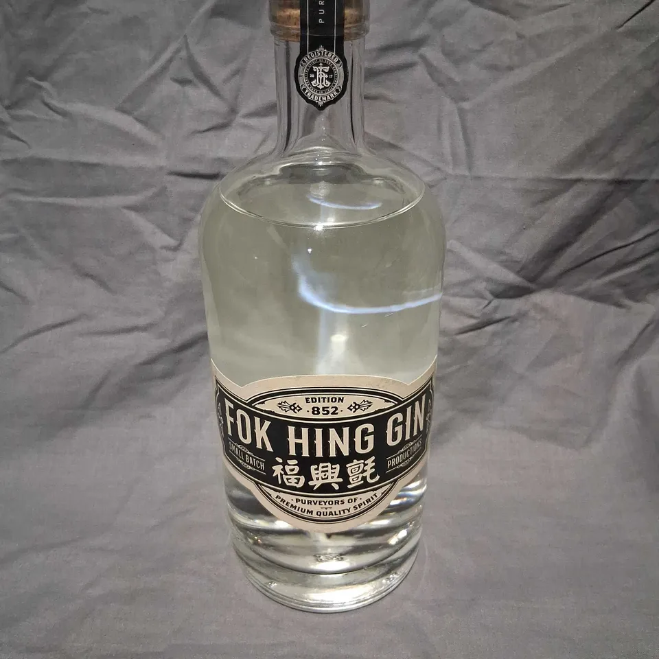 FOK HING GIN – 700ML, 42% ABV, EDITION 852, BORN IN HONG KONG | MADE IN GREAT BRITAIN