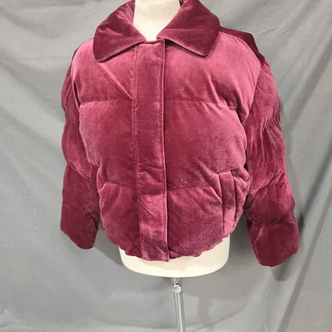 ABERCROMBIE & FITCH PUFFER JACKET IN BURGUNDY SIZE M
