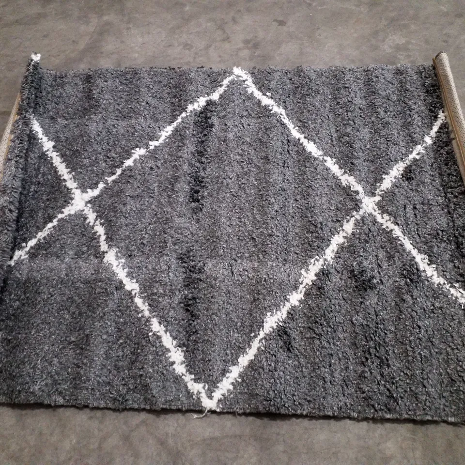 BRAND NEW PACO HOME KALMAR 442 AREA RUG IN ANTHRACITE - 140×200CM