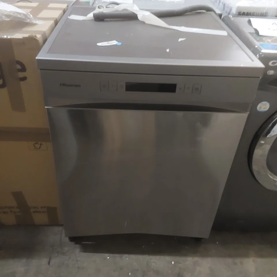 HISENSE HS622E90XUK FREESTANDING STANDARD DISHWASHER 85Cpcm