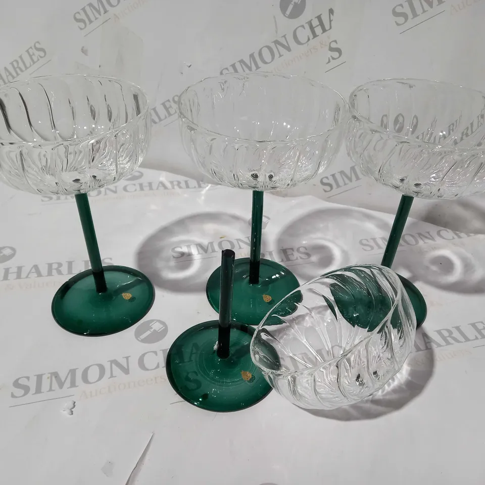 SET OF 4 DESSERT GLASSES GREEN