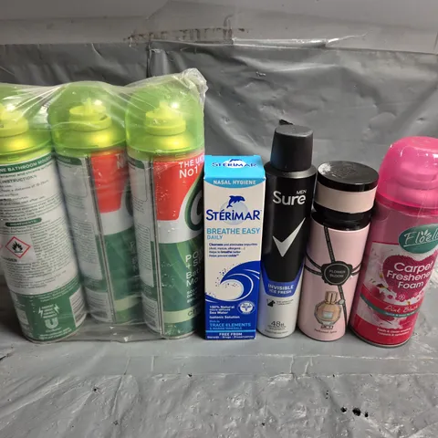 APPROXIMATELY 10 ASSORTED AEROSOLS TO INCLUDE CARPET FOAM, SURE MEN AND CIF