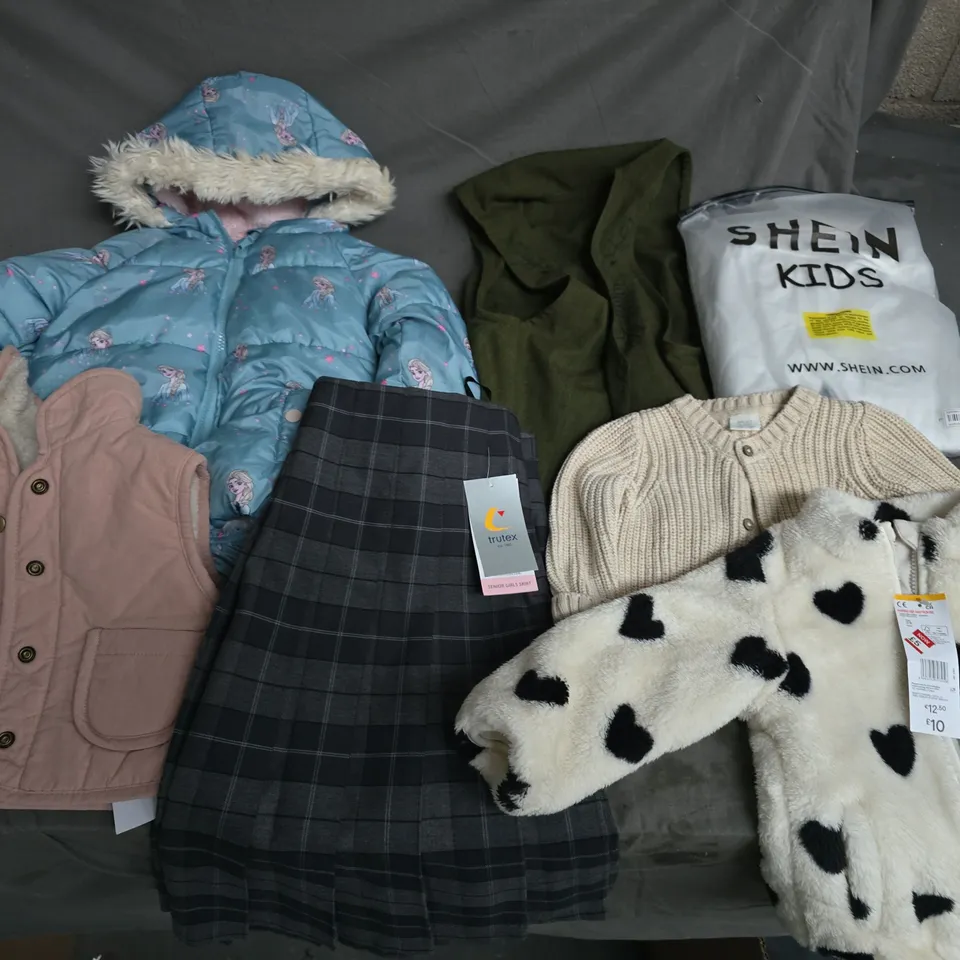 LARGE QUANTITY OF ASSORTED KIDS CLOTHING ITEMS TO INCLUDE M&S, SHEIN AND NEXT - VARIOUS SIZES