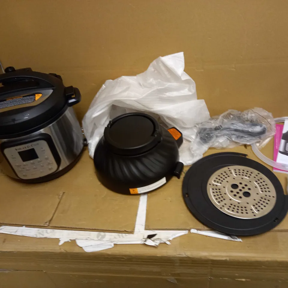 INSTANT POT DUO CRISP AIR FRYER MULTICOOKER