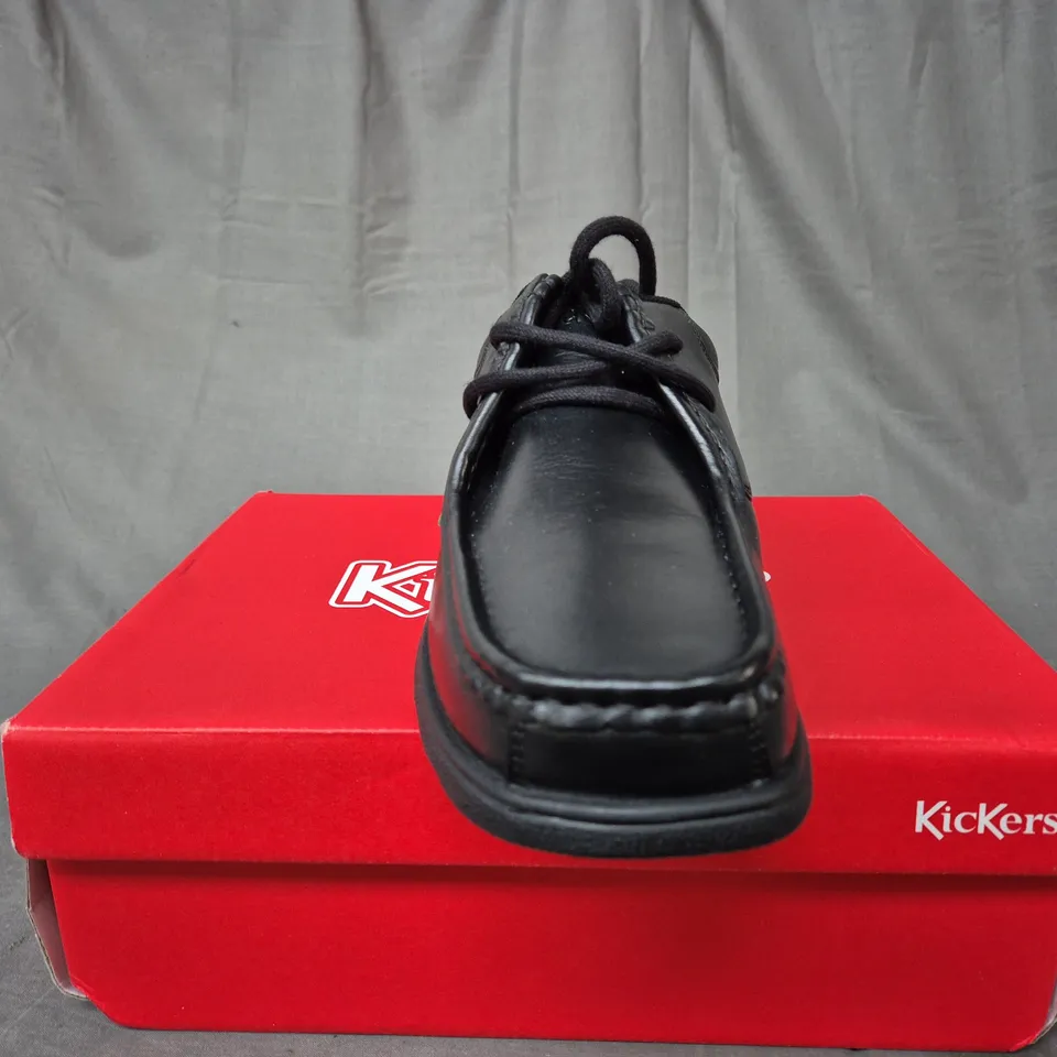 BOXED KICKERS FRAGMA LACE LEATHER BLACK SHOES - SIZE 43