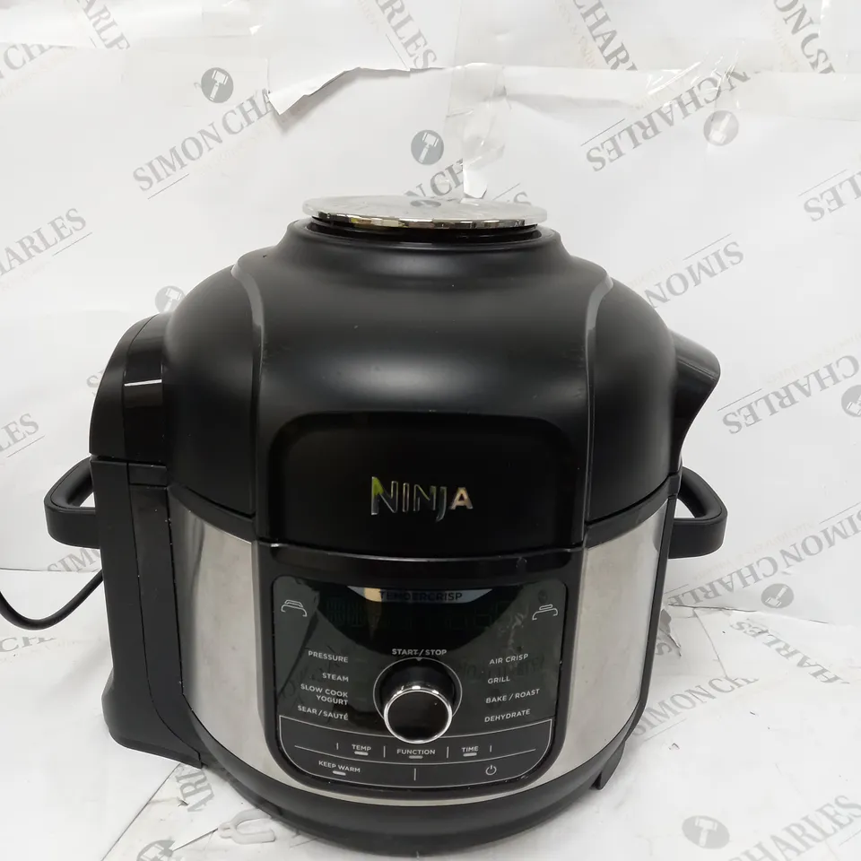 NINJA FOODI 8 IN 1 MULTI COOKER