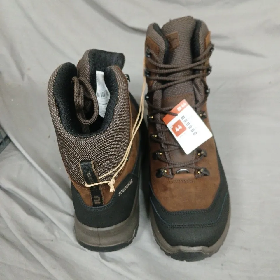 QUECHA SOLOGNAC BROWN WALKING BOOTS - UK 9.5