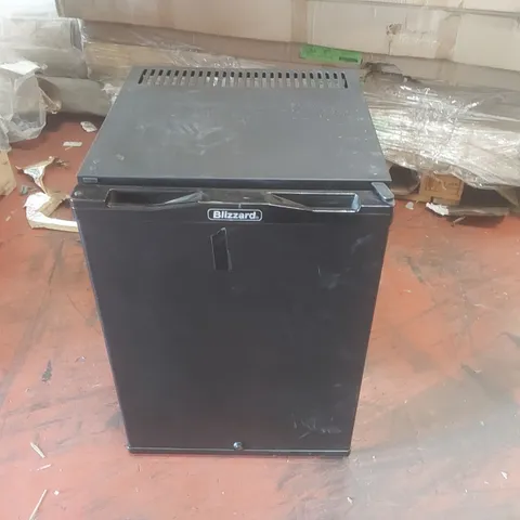 BLIZZARD BMB40 40L SINGLE SOLID DOOR MINI BAR FRIDGE