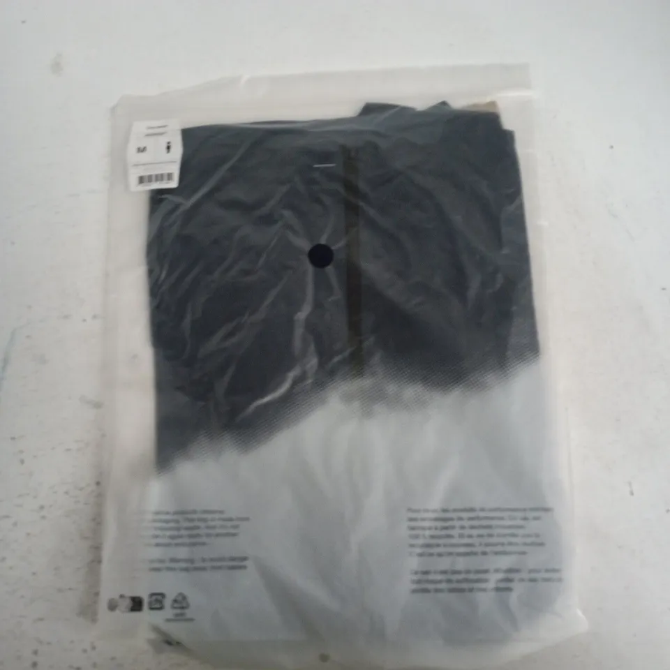 ON CORE JACKET MIDNIGHT – MEN'S SIZE M