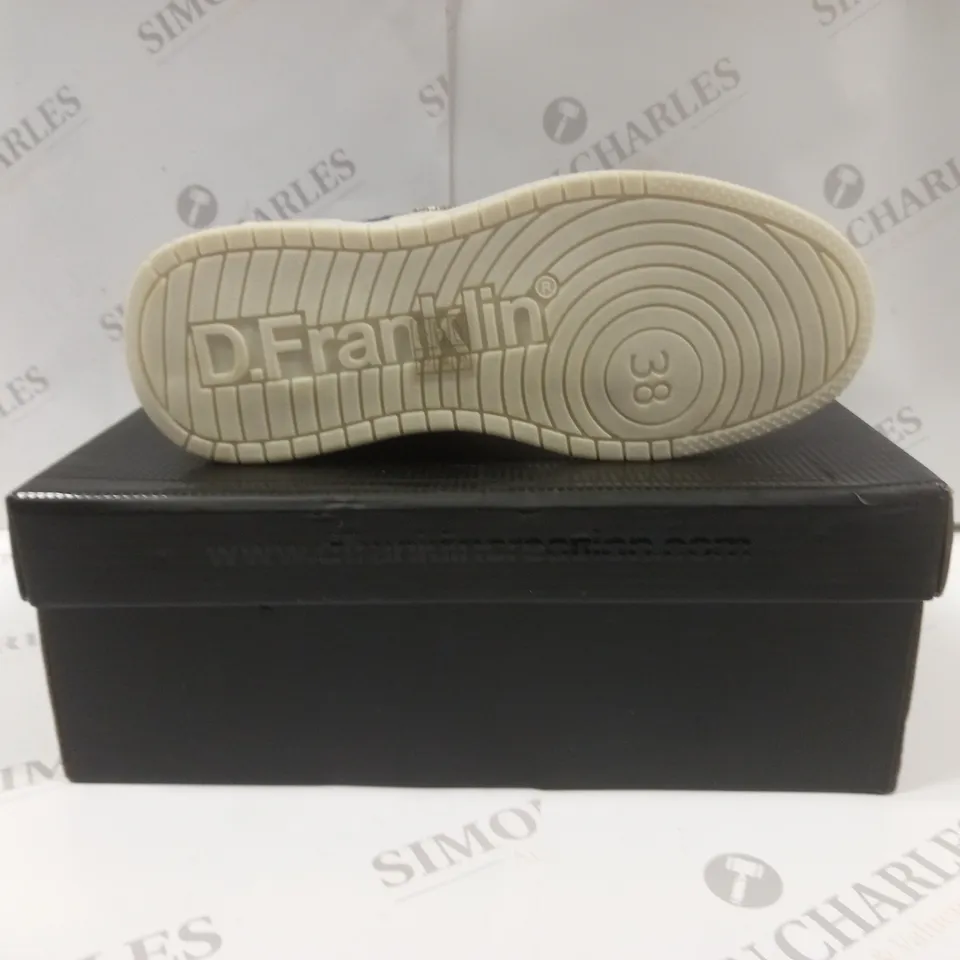 BOXED PAIR OF D FRANKLIN LIK32120 LOW COURT MICRO MULTI TRAINERS UK SIZE 5.5 