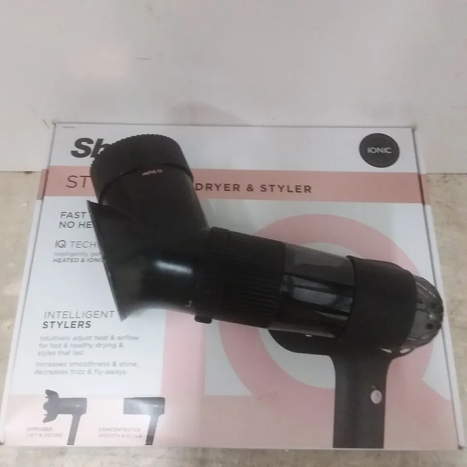 BOXED SHARK STYLE IQ HAIRDRYER AND STYLER 