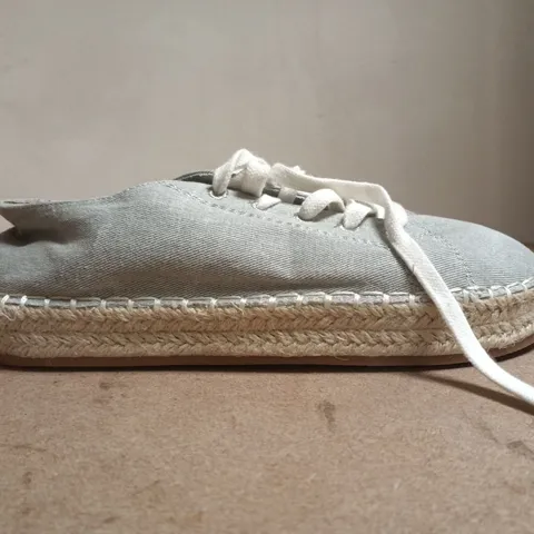 BOXED PAIR OF MANGO SHOES IN PALE BLUE SIZE EU 34