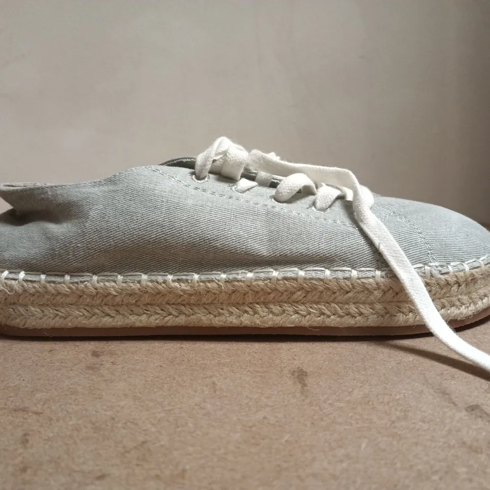 BOXED PAIR OF MANGO SHOES IN PALE BLUE SIZE EU 34