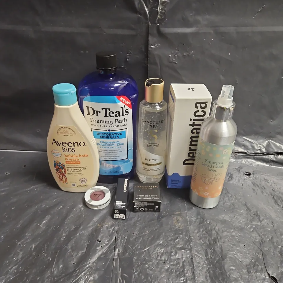 APPROXIMATEY 20 ASSORTED HEALTH AND BEAUTY PRODUCTS TO INCLUDE - AVEENO KIDS BUBBLE BATH - DERMATICA GLYCERIN GEL CLEANSER - HUDABEAUTY COLOUR CORRECTING LIQUID - ETC
