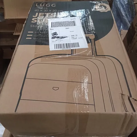  BOXED LUGG TRAVEL SUITCASE