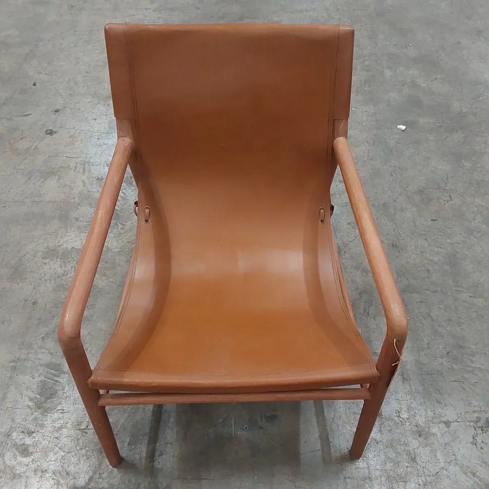 BEJA ARMCHAIR TEAK BROWN TEAK