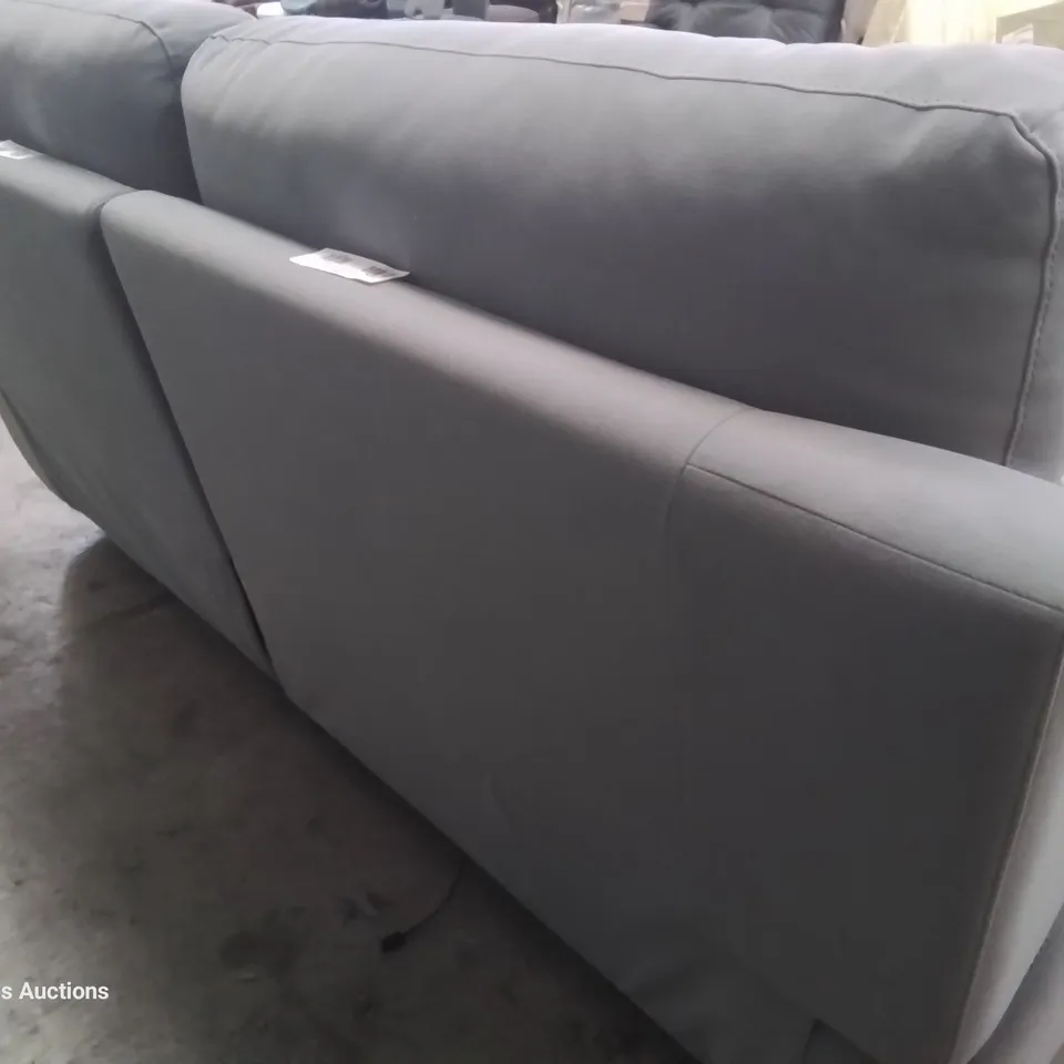 QUALITY ITALIAN DESIGNER & MANUFACTURED PATRIZIO POWER RECLINING THREE SEATER SOFA LIGHT GREY FABRIC