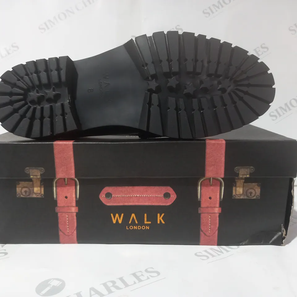 BOXED PAIR OF WALK LONDON CAMPUS TASSEL LOAFERS IN BLACK UK SIZE 8
