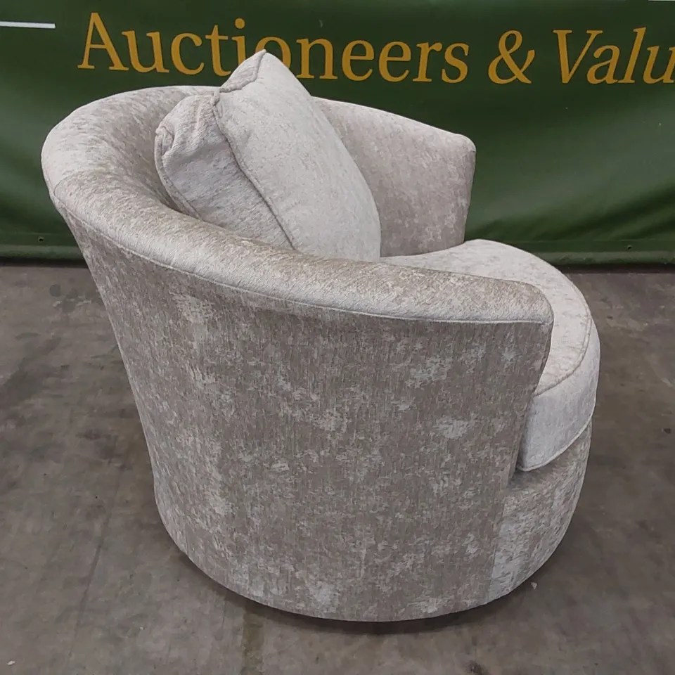 QUALITY DESIGNER FABRIC UPHOLSTERED 360° SWIVEL CUDDLE CHAIR 