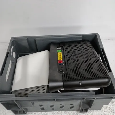 TOTE OF APPROXIMATELY 5 ASSORTED ITEMS INCLUDING EE WIFI ROUTERS, USB CHARGERS AND AN AMAZON AC ADAPTER
