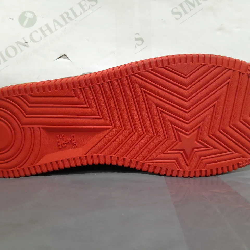 PAIR OF BAPE TRAINERS IN BEIGE/BROWN/RED US SIZE 9.5