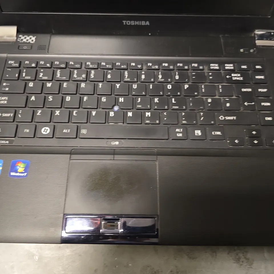 TOSHIBA TECRA R940 LAPTOP 