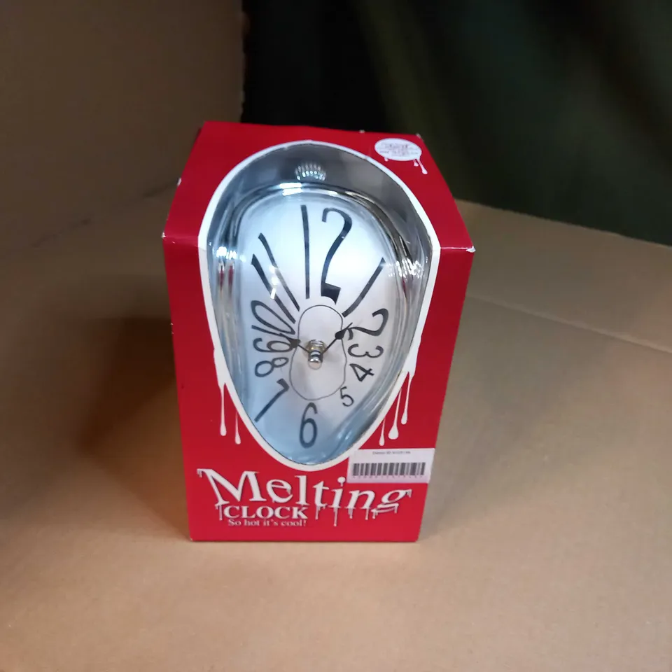 BOXED MELTING CLOCK