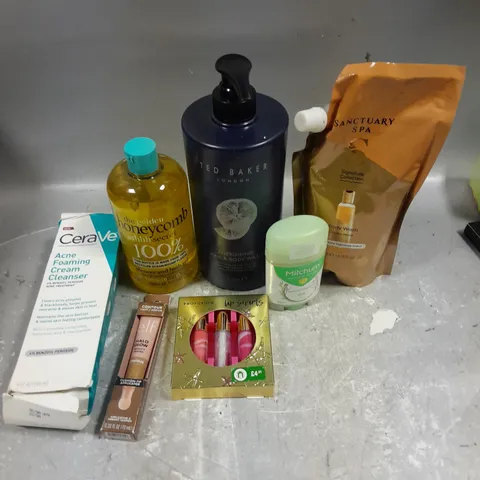 APPROXIMATELY 20 ASSORTED COSMETICS PRODUCTS TO INCLUDE - TED BAKER ENERGISING BODY WASH - PROFUSION LIP SWIRLS - CERAVE FOAMING CLEANSER