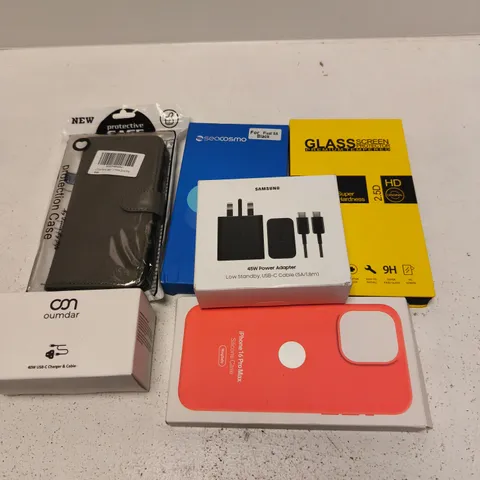 APPROXIMATELY 15 ASSORTED MOBILE PHONE ACCESSORIES TO INCLUDE POWER BANKS, CASES AND CHARGE CABLES