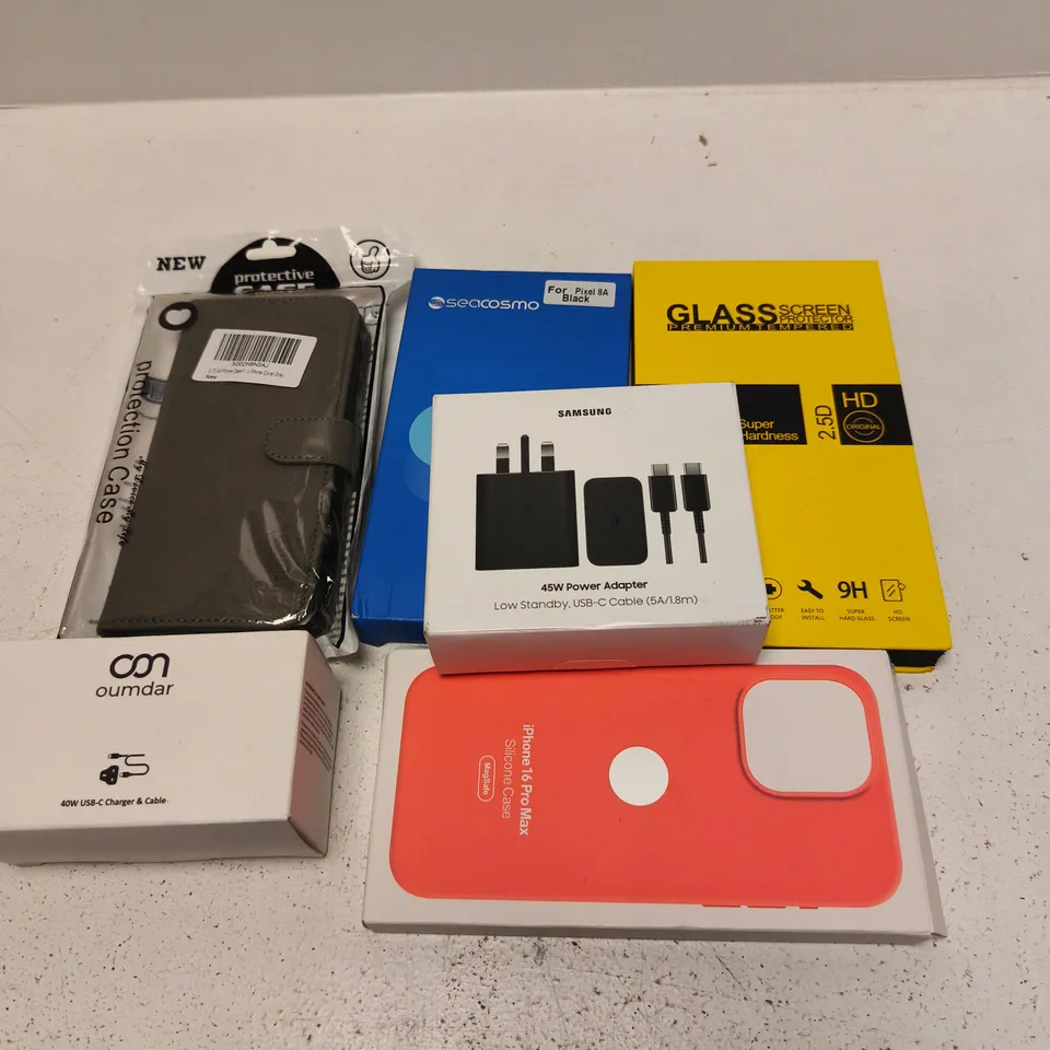 APPROXIMATELY 15 ASSORTED MOBILE PHONE ACCESSORIES TO INCLUDE POWER BANKS, CASES AND CHARGE CABLES