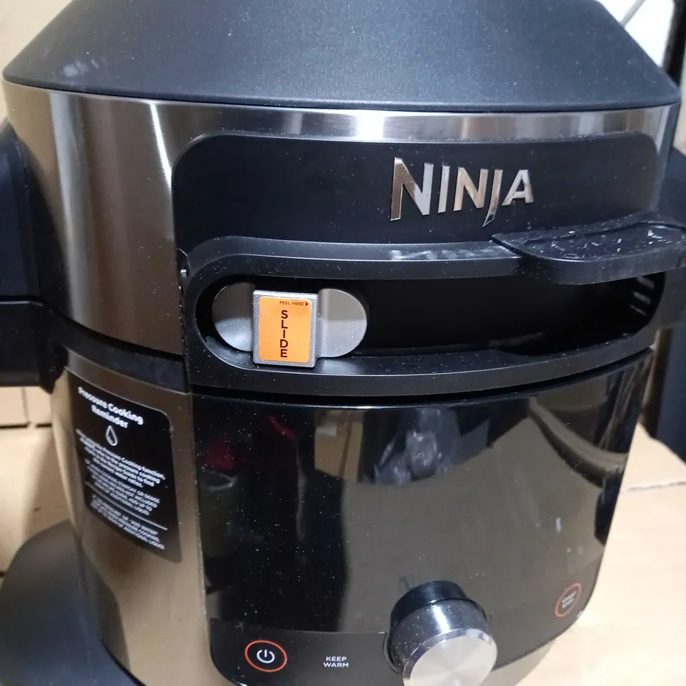 NINJA FOODI SMARTLID 7.5L MULTI COOKER & AIR FRYER